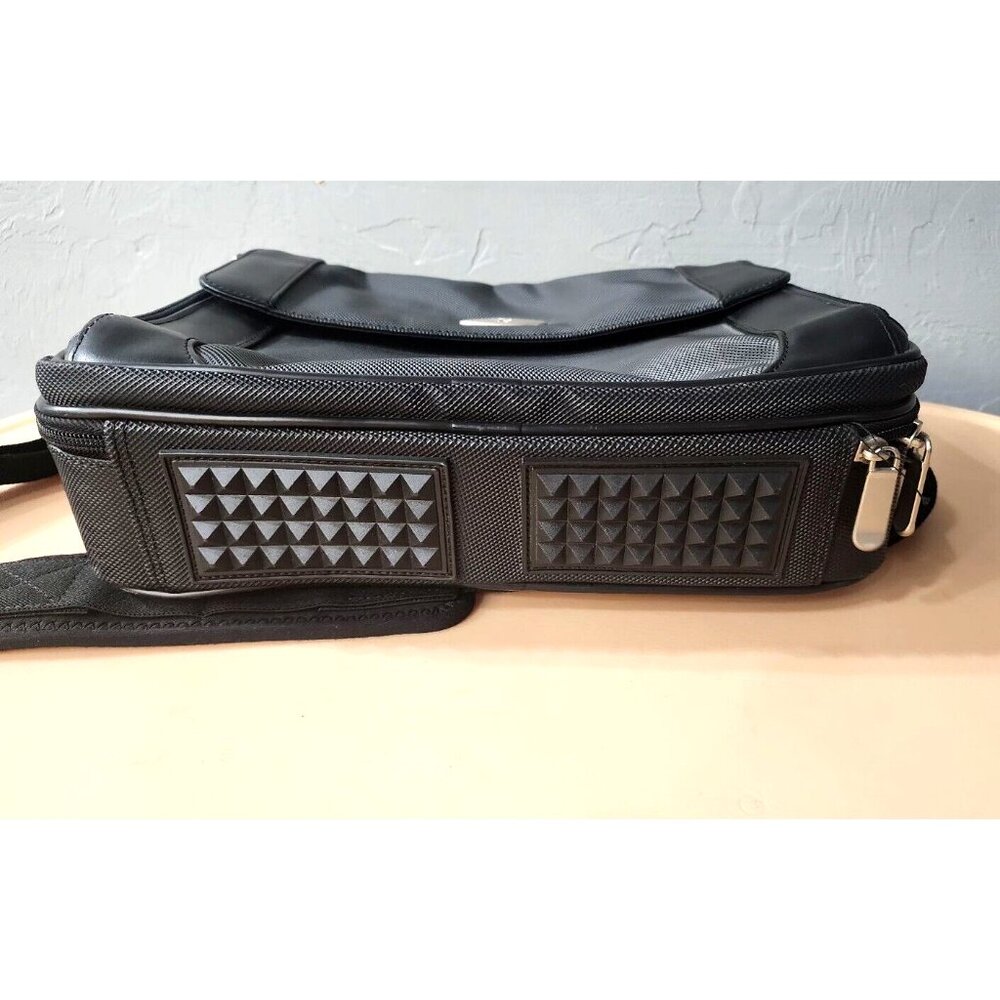 Init Portable DVD Player Black Bag with CD Pockets& Storage 11'' in - Picture 11 of 13